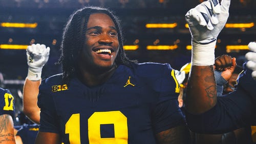 СТУДЕНЧЕСКИЙ ФУТБОЛ. Популярное изображение: Звезда родилась: дебют Брайса Андервуда показывает, что он может поднять планку Мичигана.